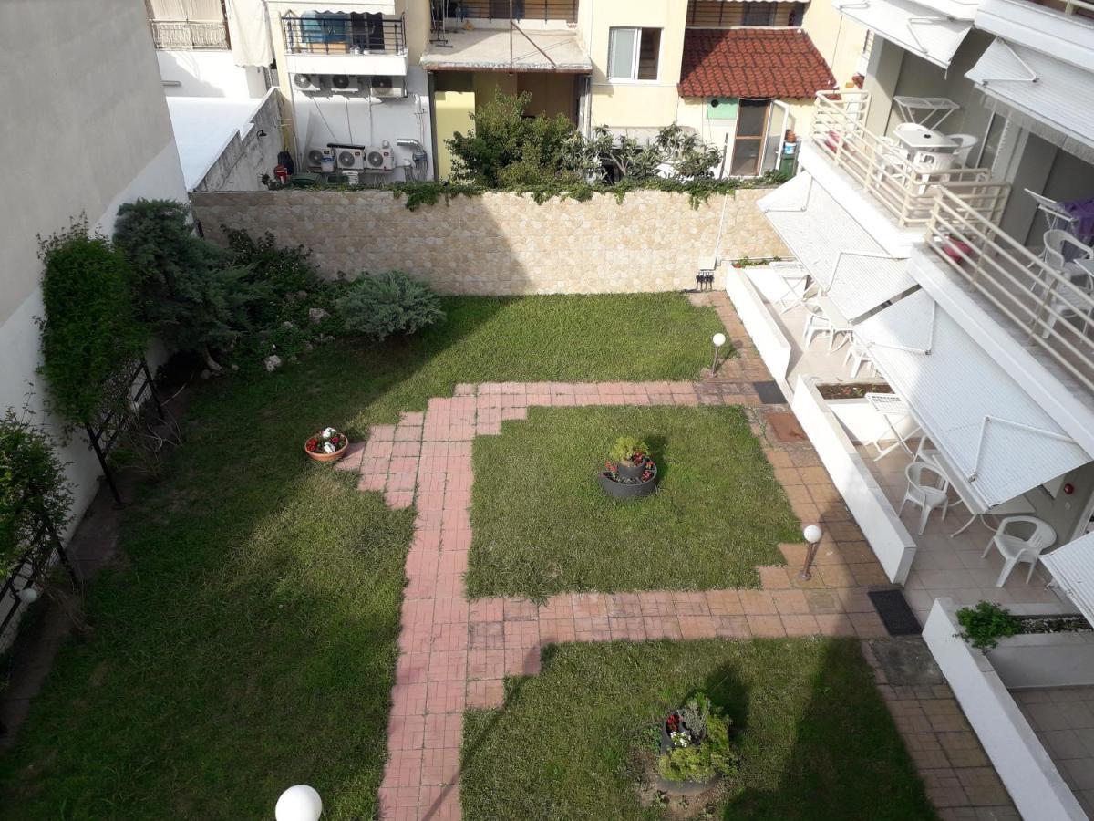 Petrakis Studios & Apartments Ханиоти Экстерьер фото